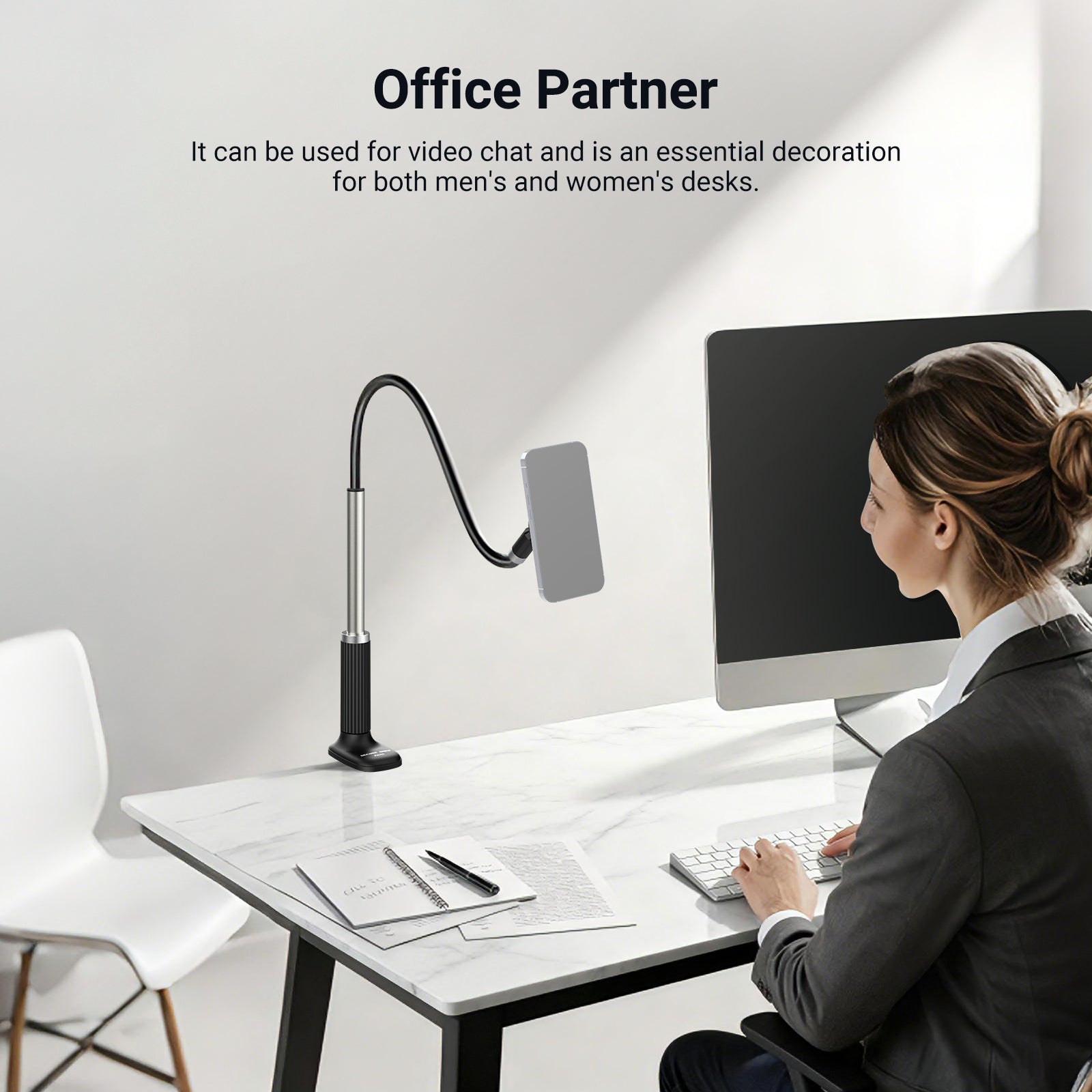 NEEWER PA151 Magnetic Phone Stand for Desk can be used for video chat.